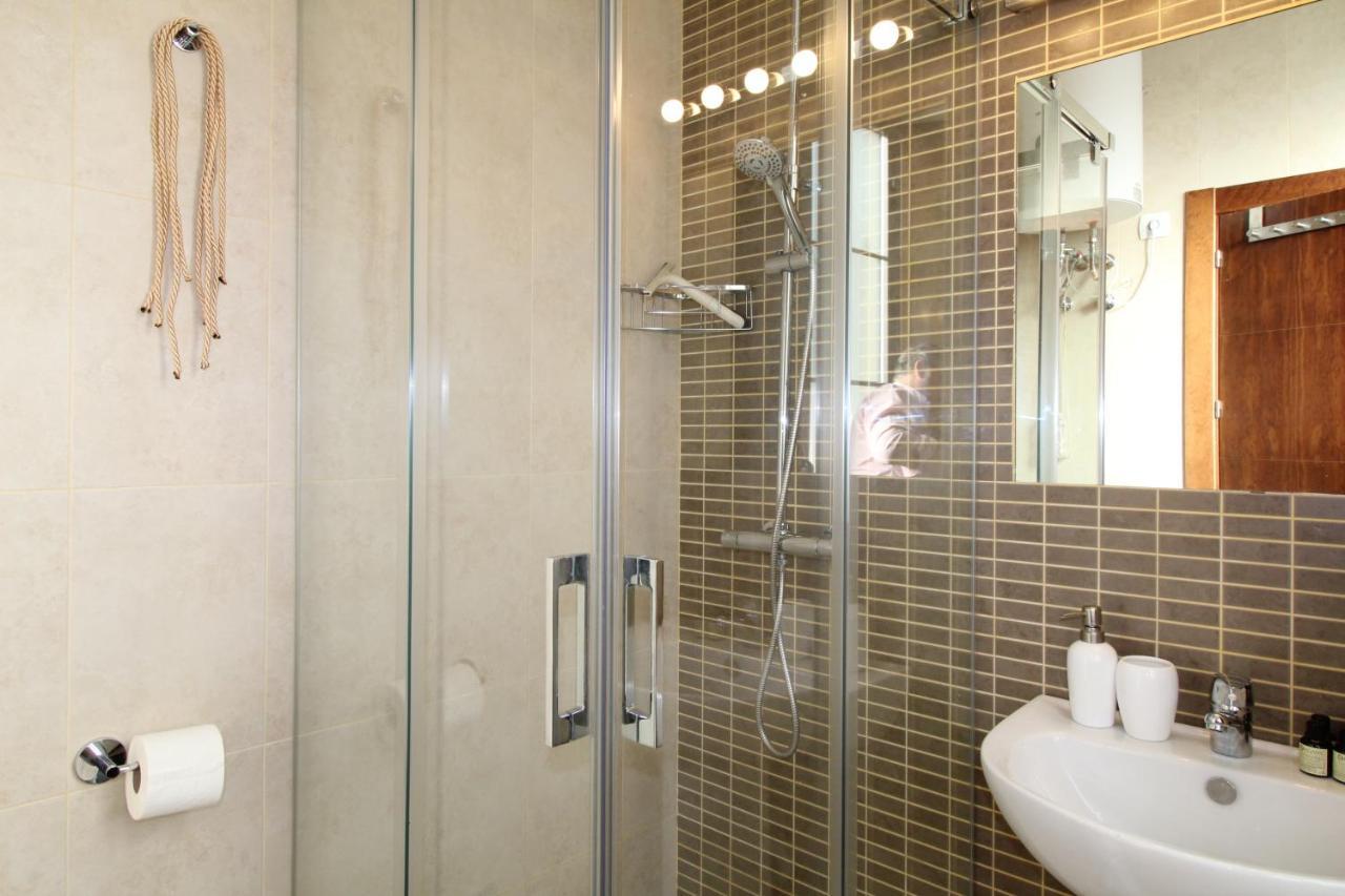 Del Parque Flats Alvarez Suite マラガ エクステリア 写真